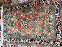 Load image into Gallery viewer, Hand Made Rugs