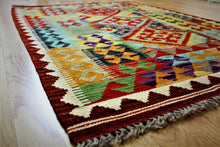 Load image into Gallery viewer, Hand Made Afghani &#39;Kabul&#39; Kilim