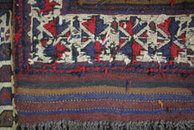 Load image into Gallery viewer, Hand Made Afghan Balouch Soumak